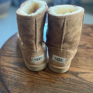 UGG® Classic II Boot - Little Kid